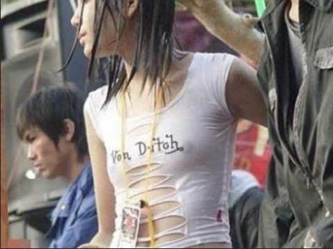 那些不<em>穿</em>内衣的美女